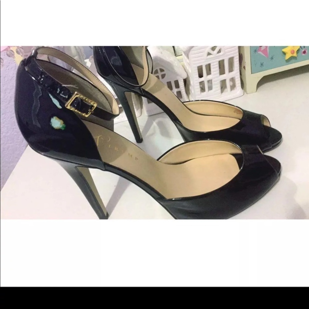 IVANKA Trump pumps